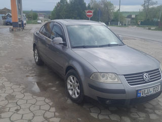 Volkswagen Passat foto 2