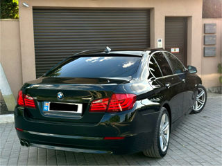 BMW 5 Series foto 8