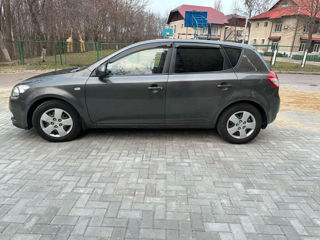 KIA Ceed foto 2