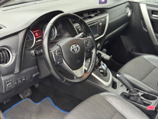 Toyota Auris foto 9