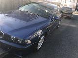 BMW 5 Series foto 3