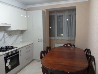 Apartament cu 2 camere, 100 m², Botanica, Chișinău