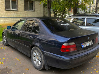 BMW 5 Series foto 3