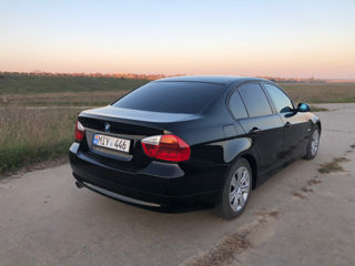 BMW 3 Series foto 4