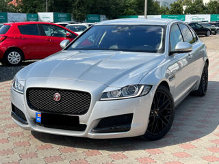 Jaguar XF foto 1