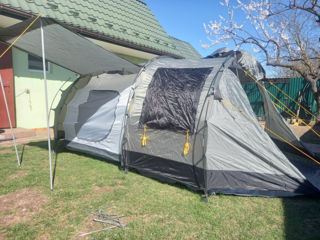 2-слойная 5-6 местная палатка, привезенная из Германии в отличном состоянии. Состояние новой. foto 1