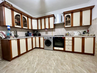 Apartament cu 2 camere, 65 m², Centru, Chișinău foto 1