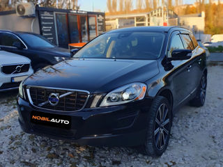 Volvo XC60 foto 2