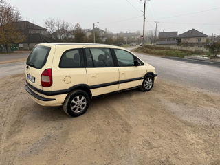 Opel Zafira foto 5