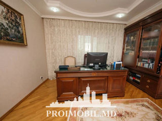 Apartament cu 3 camere, 137 m², Ciocana, Chișinău foto 5