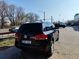 Volkswagen Touareg foto 3