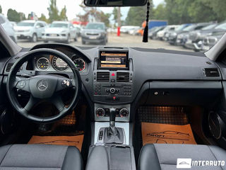 Mercedes C-Class foto 10