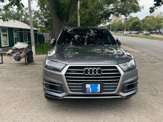 Audi Q7 foto 2