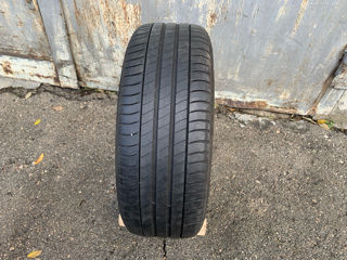 1 buc. R17/50/205 Michelin (Vara)