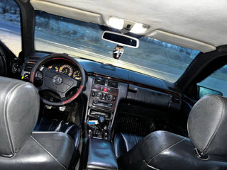 Mercedes E-Class foto 8