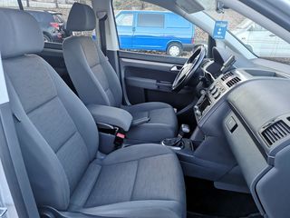 Volkswagen Touran foto 9