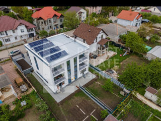 Duplex  190 m , D+P+E . Casa are panouri solare 8kw  și pompă de căldură . Autonomă energetic. . foto 17