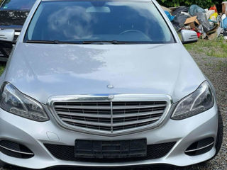 Mercedes E-Class foto 2