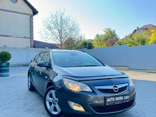 Opel Astra foto 2