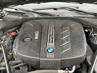 BMW 5 Series foto 8