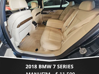 BMW 7 Series foto 8