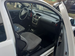 Opel Corsa foto 3