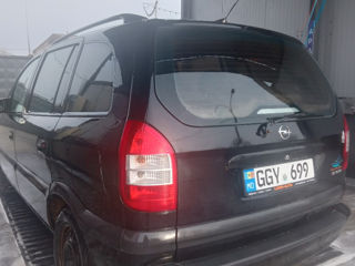 Opel Zafira foto 6