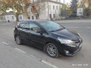 Toyota Verso foto 2