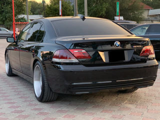 BMW 7 Series foto 3