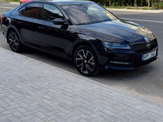 Skoda Superb foto 1