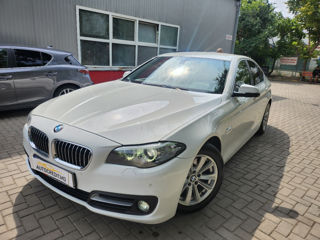 BMW 5 Series foto 18