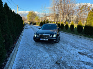 Mercedes E-Class foto 6