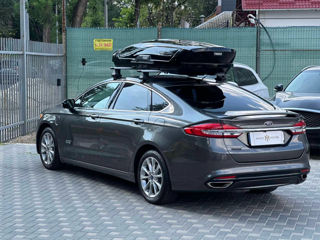 Ford Fusion foto 6