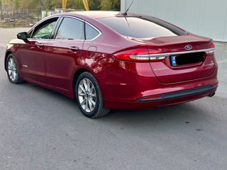 Ford Fusion foto 4