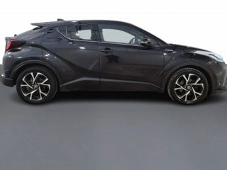 Toyota C-HR foto 4