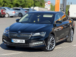 Skoda Superb foto 0