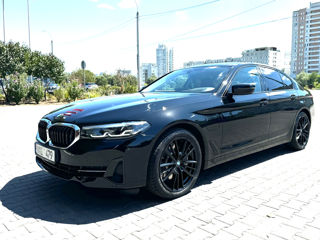 BMW 5 Series foto 2