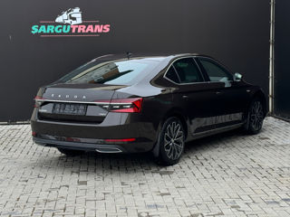 Skoda Superb foto 4