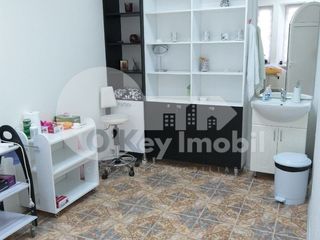 Spațiu comercial 43 mp, Centru, 400 € ! foto 3