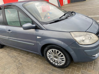 Renault Grand Scenic foto 7