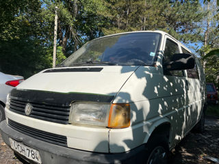 Volkswagen Transporter foto 2