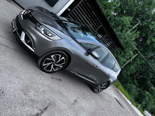 Renault Grand Scenic foto 2