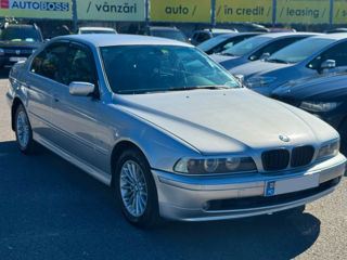 BMW 5 Series foto 3