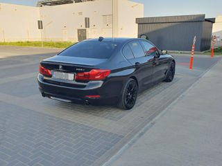 BMW 5 Series foto 5