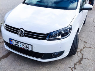 Volkswagen Touran foto 4