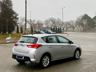 Toyota Auris foto 3