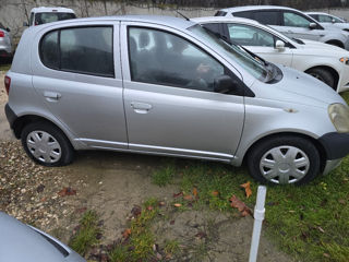 Toyota Yaris foto 4