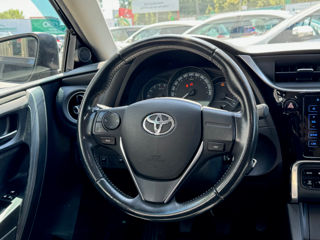 Toyota Auris foto 11