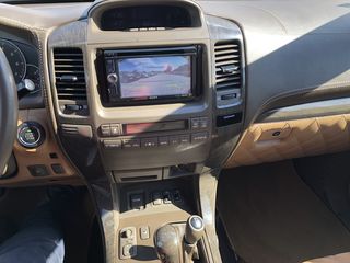 Toyota Land Cruiser Prado foto 10