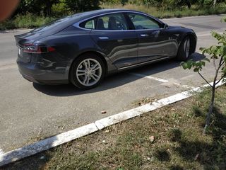 Tesla Model S foto 4